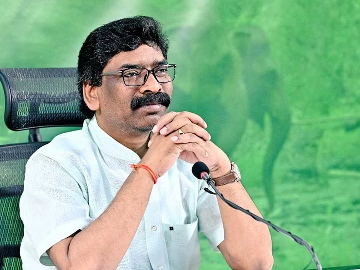 खादी हमारी सभ्यता, संस्कृति, परंपरा और स्वदेशी होने का परिचायक है : हेमन्त सोरेन